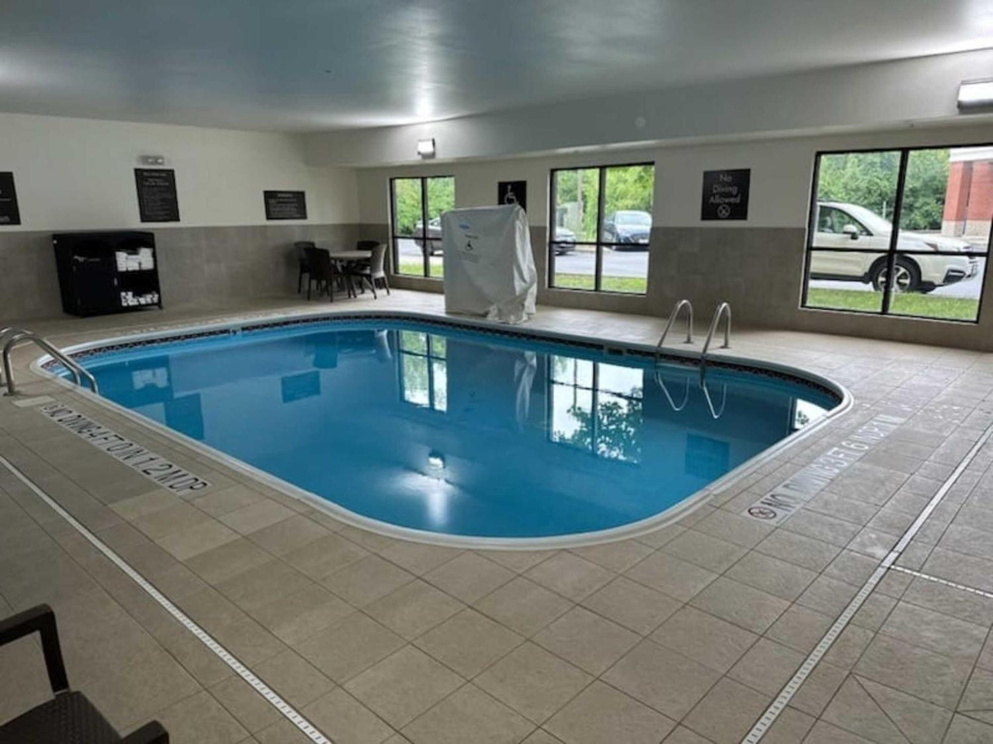 Comfort Inn & Suites Middletown - Franklin Bagian luar foto