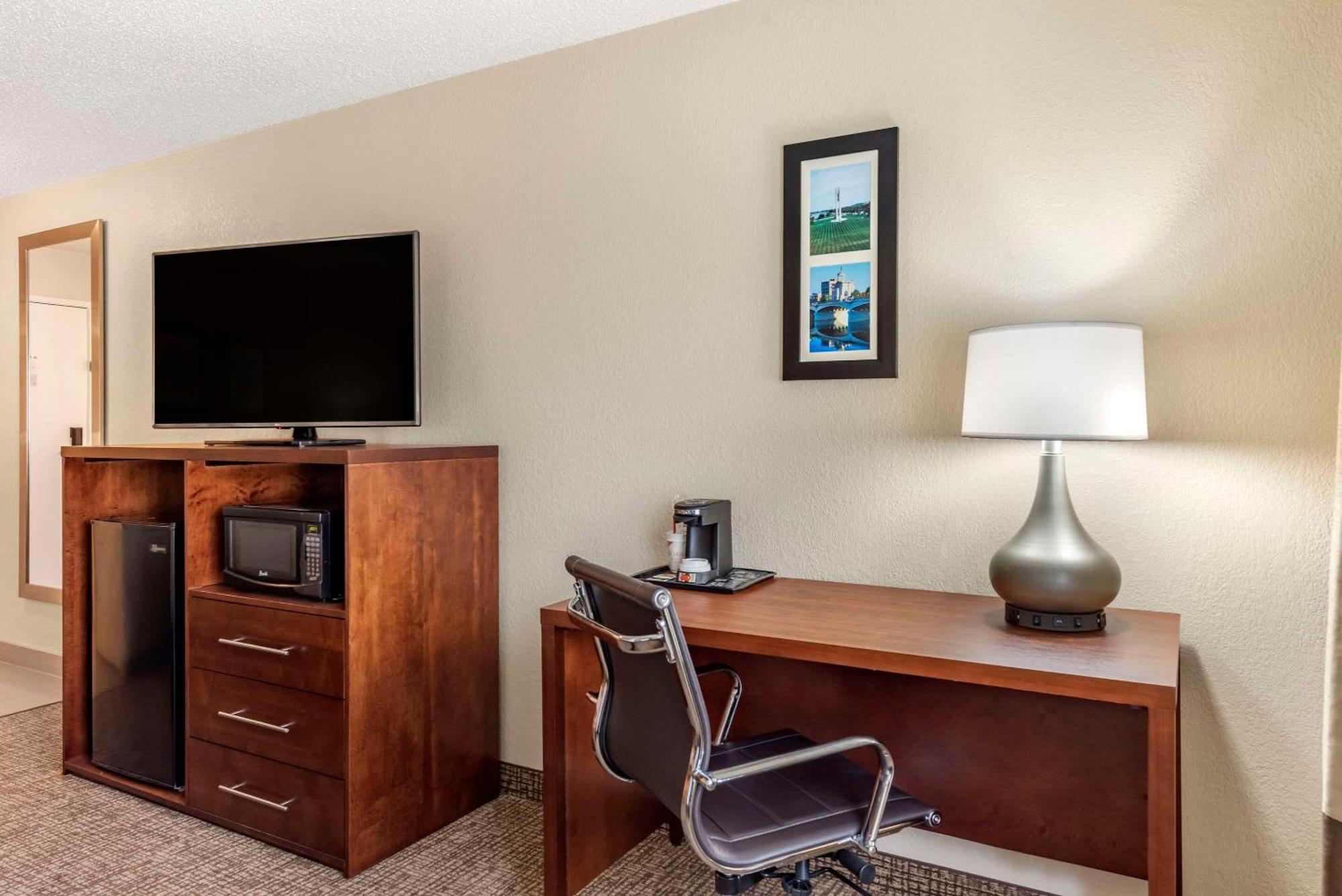 Comfort Inn & Suites Middletown - Franklin Bagian luar foto